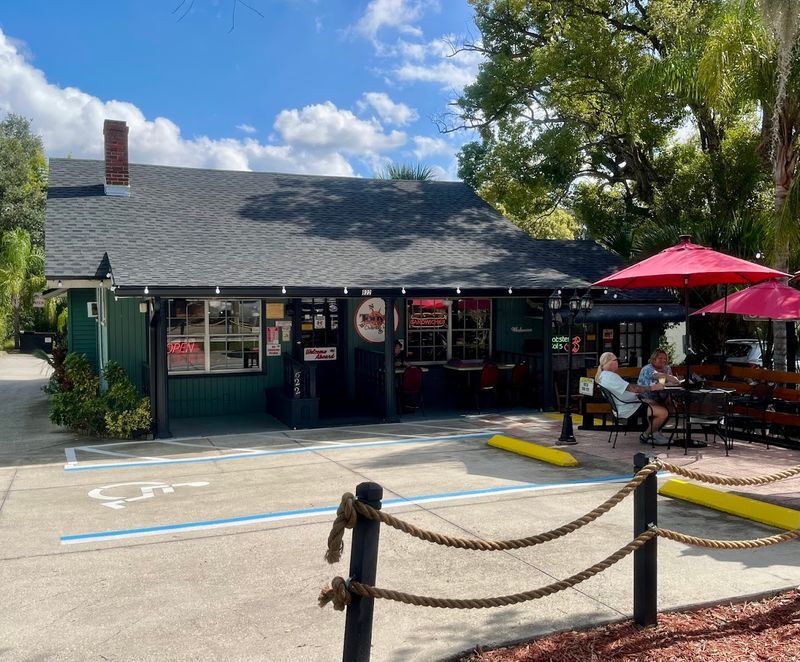 Tonys Clam Chowder Seafood Restaurant, Mount Dora Tonys Clam Chowder Seafood Restaurant, Mount Dora