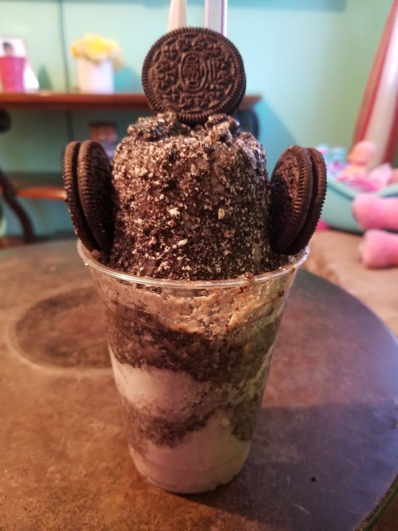 Why Raspados El Chilango Earned A Loyal Following