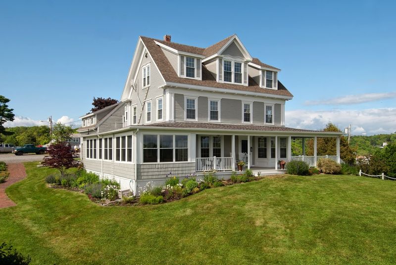 Topside Inn, Boothbay Harbor Topside Inn, Boothbay Harbor