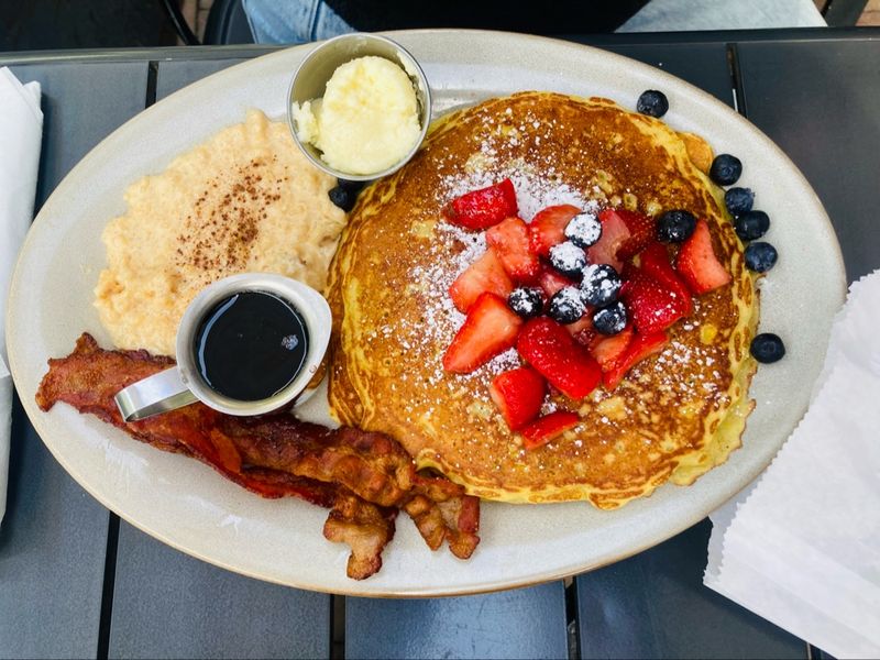 Early Morning Hours For Serious Breakfast Fans