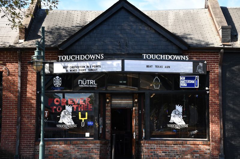 Touchdowns, Columbia