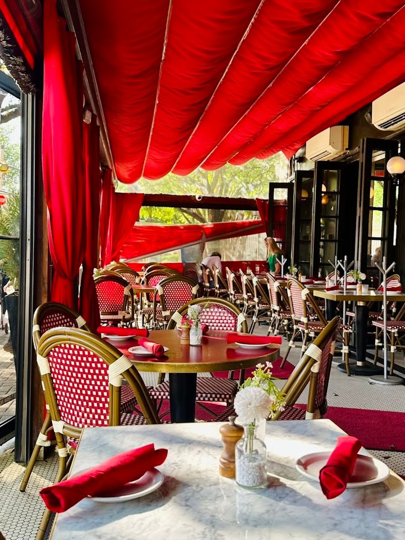 Toulouse Café And Bar Dallas Toulouse Café And Bar Dallas