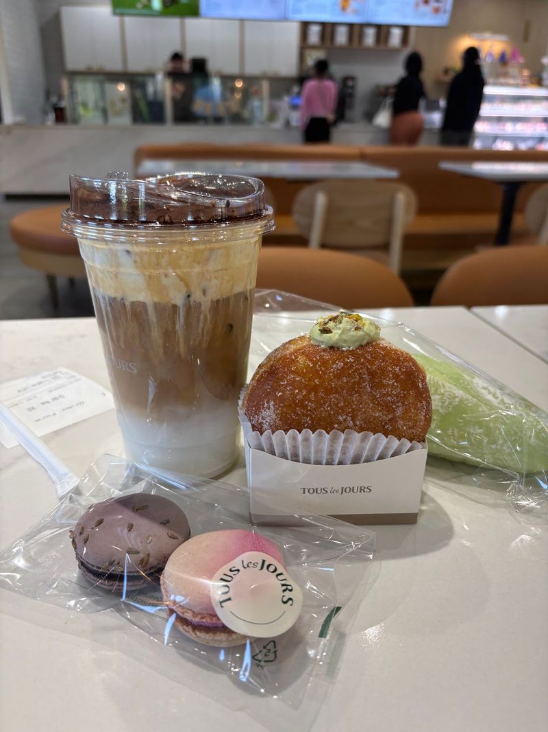 Tous Les Jours Bakery Delights Tous Les Jours Bakery Delights