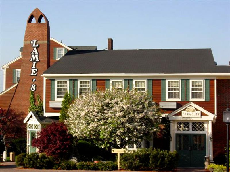 The Old Salt At Lamie's Inn - Hampton