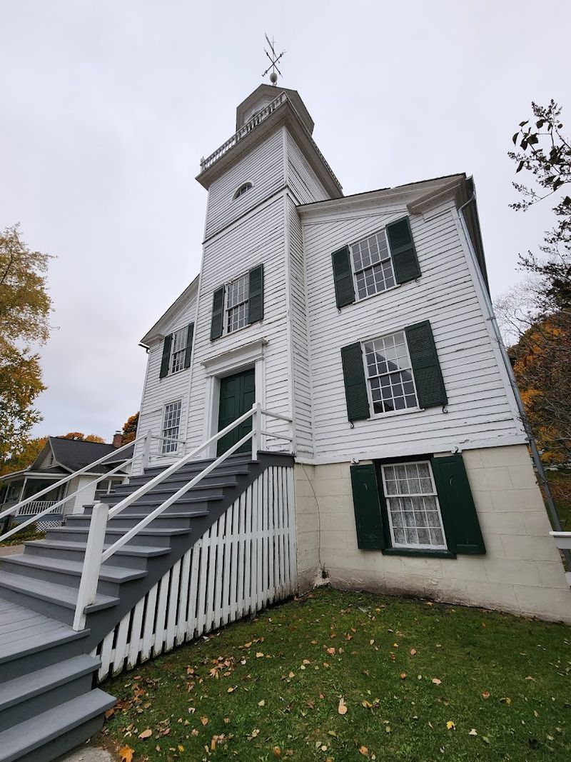 Seasonal Doors And Island Rhythm
