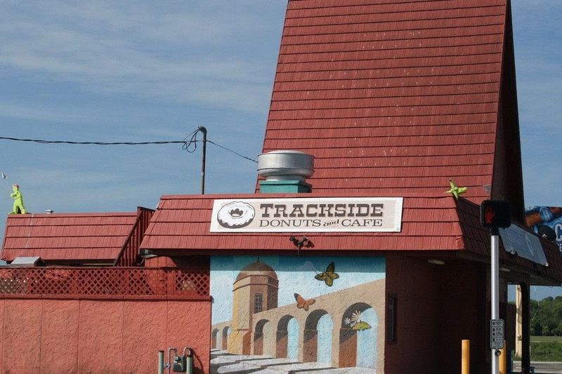 Trackside Donuts & Cafe, Bonita Springs