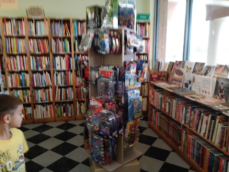 Trade Your Old Books For Store Credit Trade Your Old Books For Store Credit