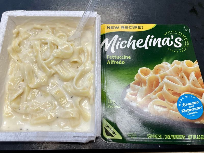 Michelina's Fettuccine Alfredo: Pasta Punishment