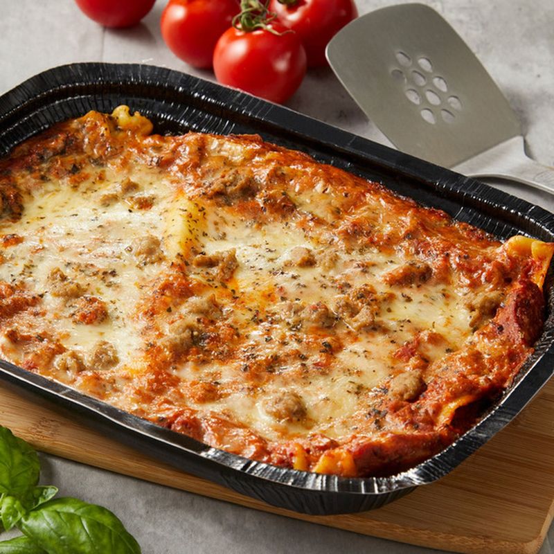 Kirkland Signature Italian Sausage And Beef Lasagna: Costco's Crowd-Pleaser
