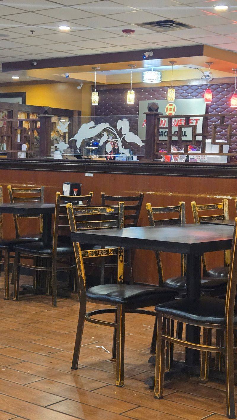 Spacious Dining Area Accommodates Large Groups