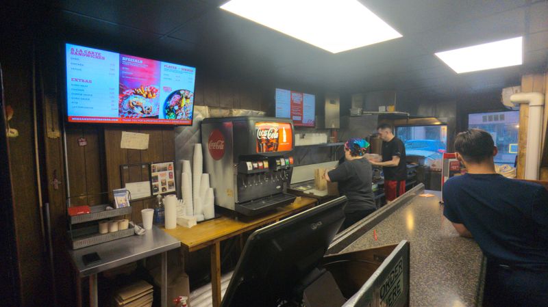 Late Night Hours Perfect for Bar Crowds