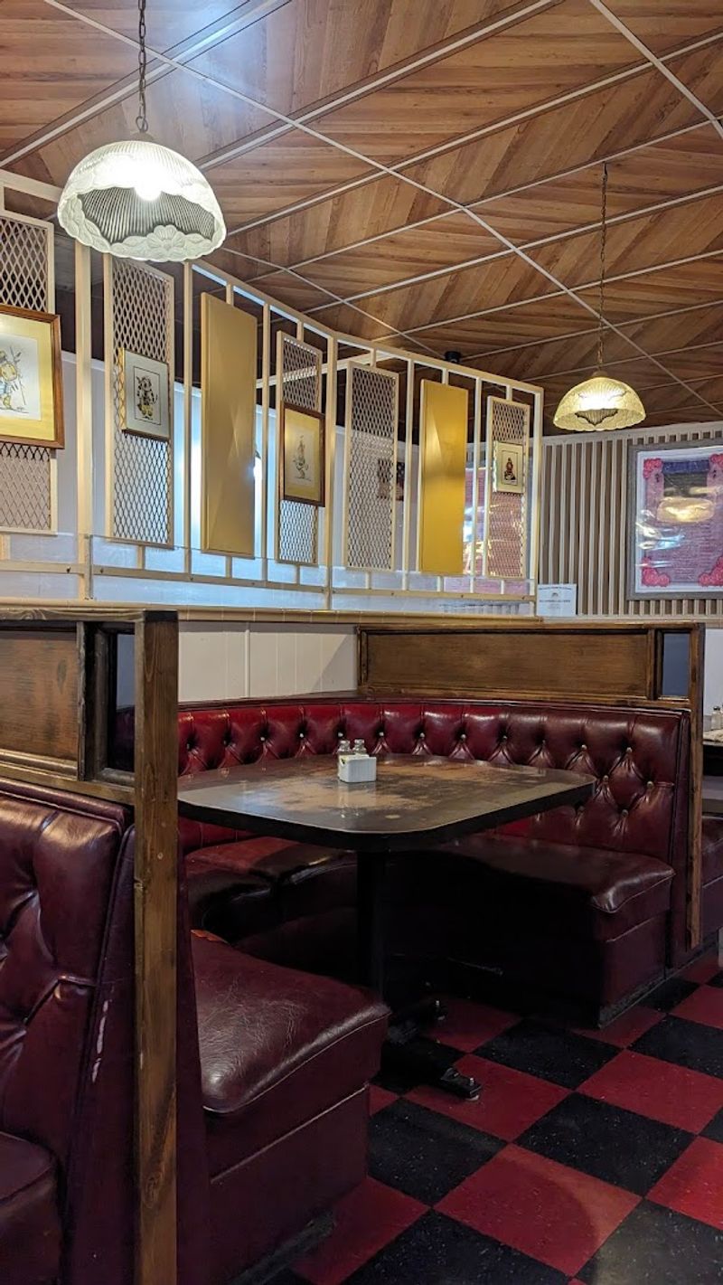 Southwestern Ambiance With Family Heart