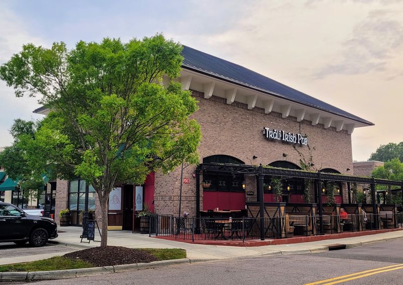 Trali Irish Pub & Restaurant 