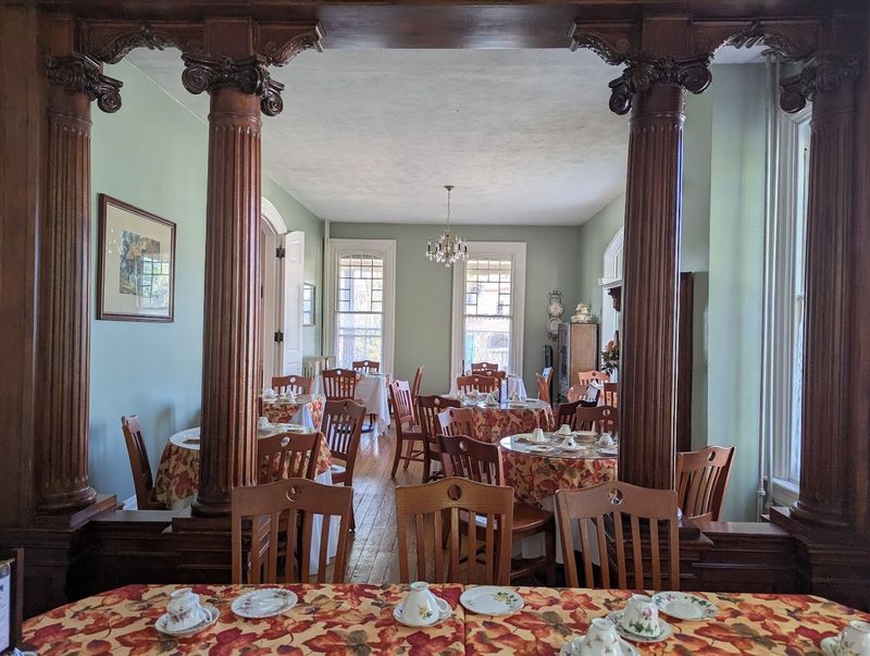 The Tea Trolley, Delta