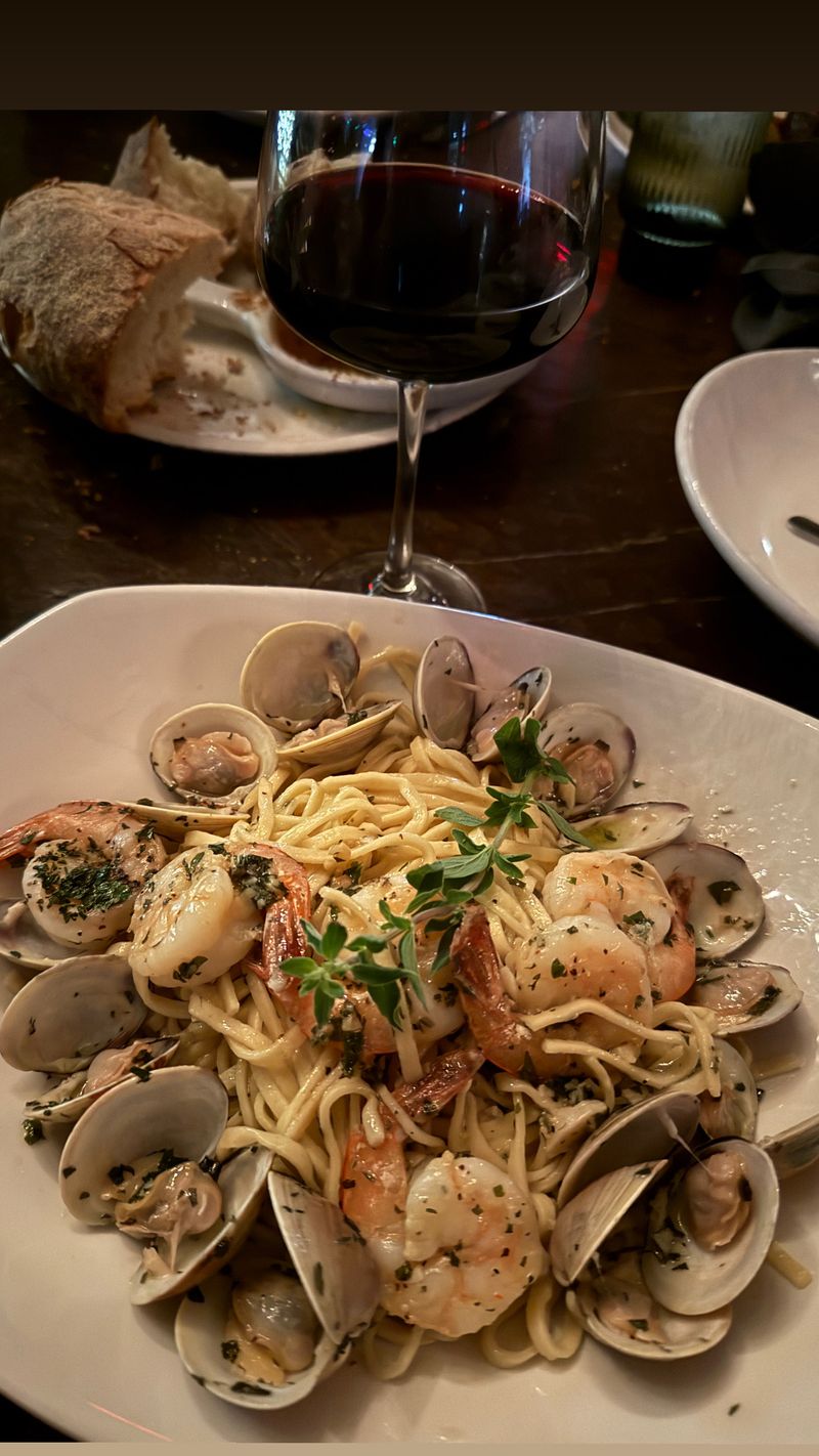 Casa La Luna - Cleveland