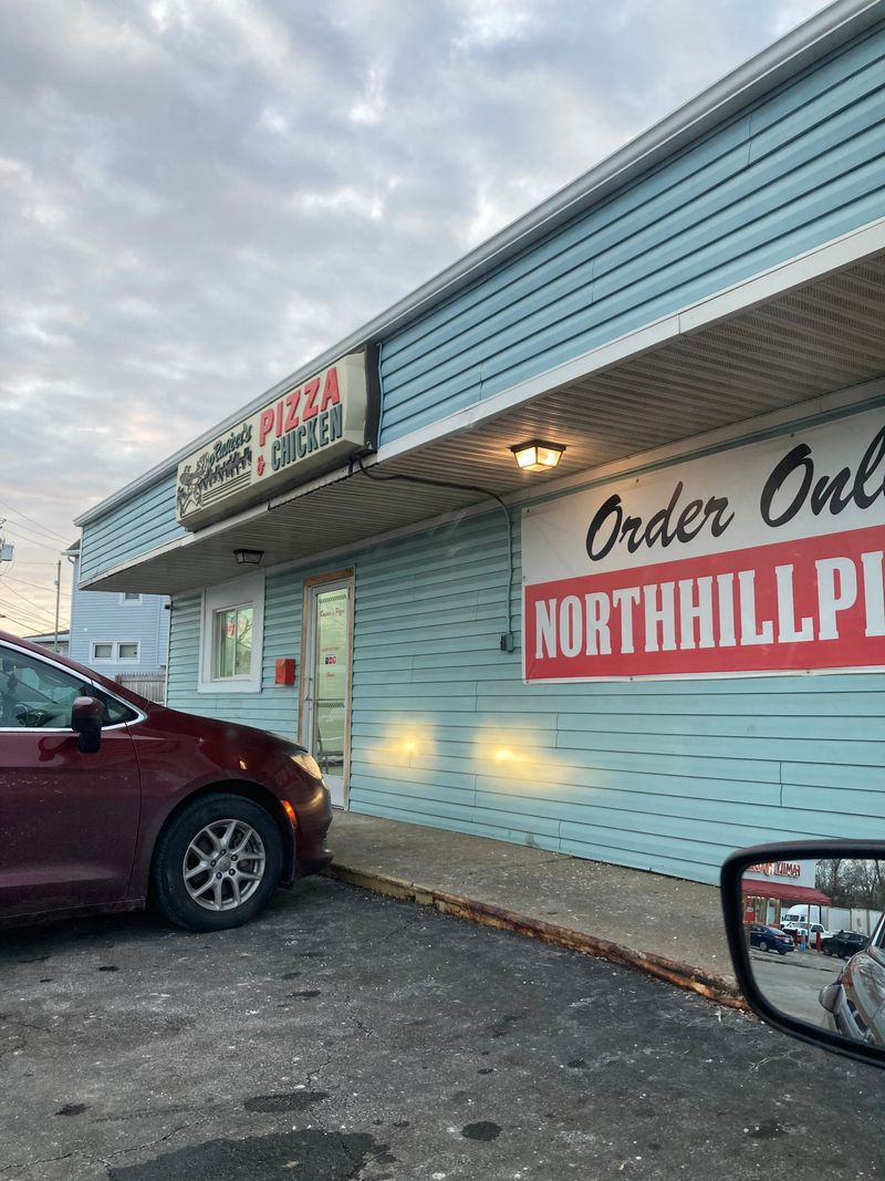 Racissi Pizza, Akron