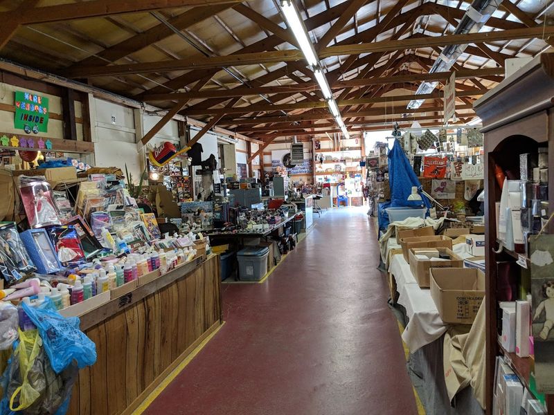 Jamie's Flea Market, Amherst, Ohio