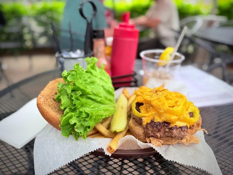 Treat The Papa Joe Cheeseburger As Essential Reading Treat The Papa Joe Cheeseburger As Essential Reading