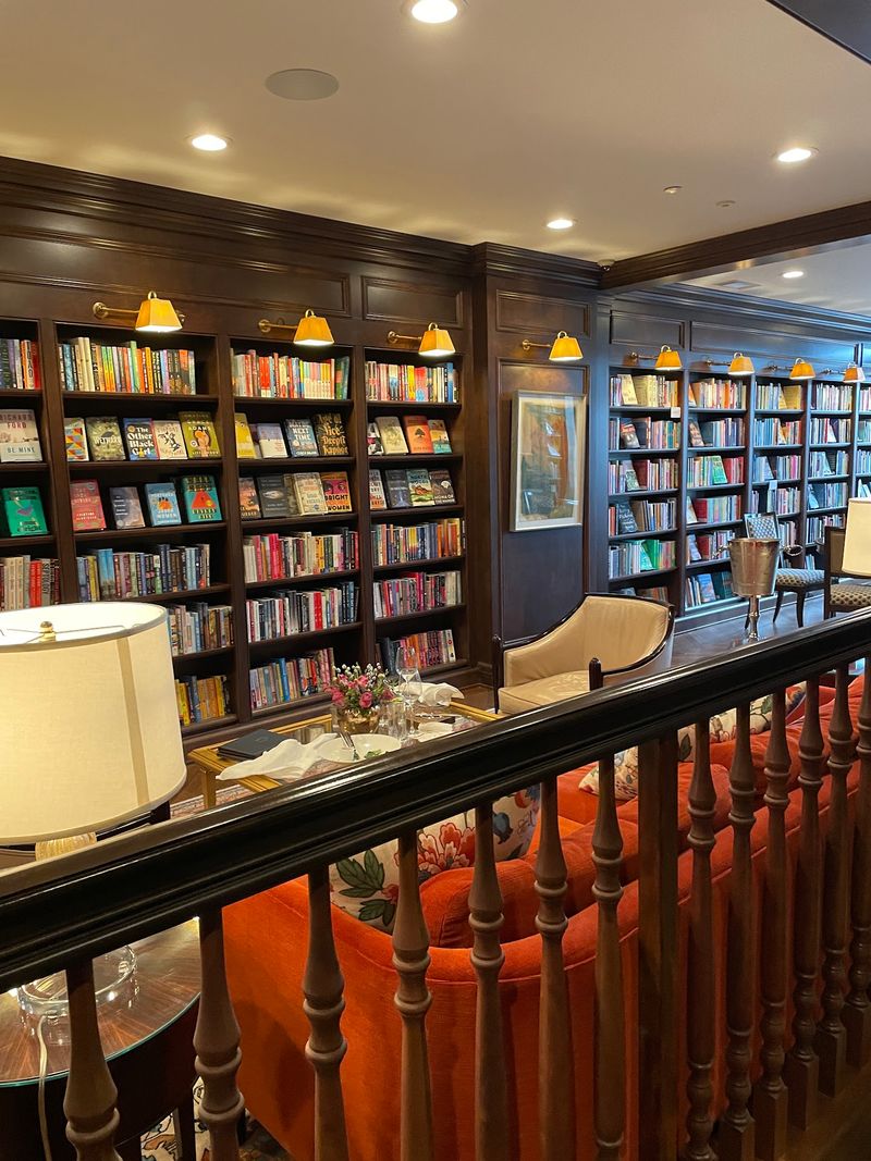 Treat The Reading Room Like A Hidden Bonus