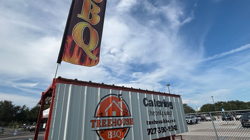 Treehouse BBQ, St. Petersburg