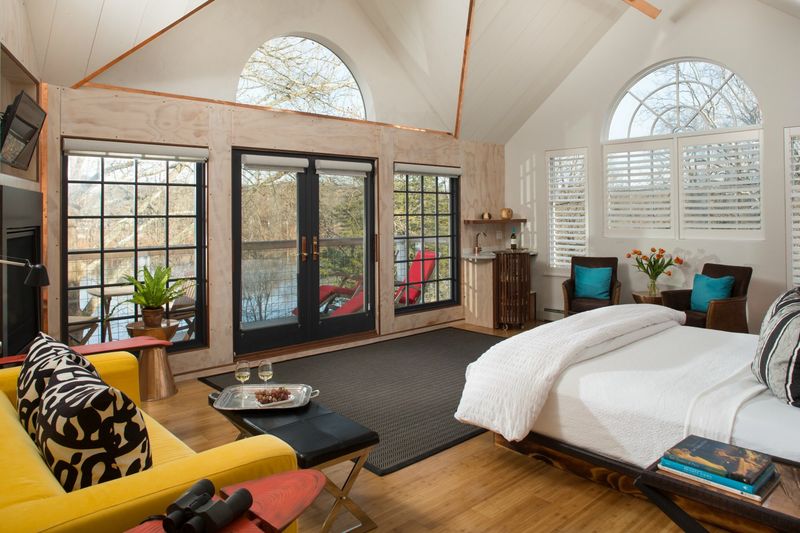 Tree House at Bridgeton House, Upper Black Eddy