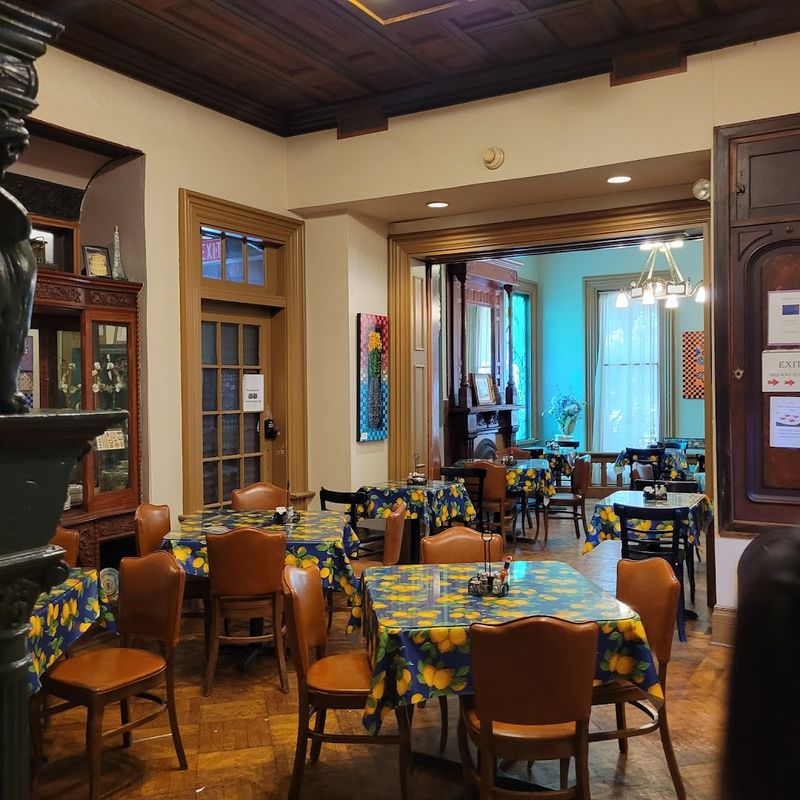 Incredibly Delicious – Springfield