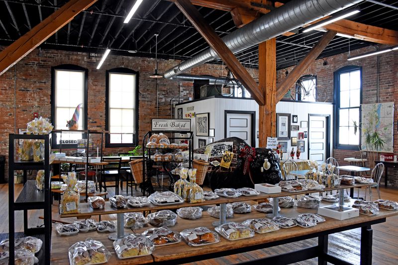 Trefzger's Bakery, Peoria Heights, IL Trefzger's Bakery, Peoria Heights, IL