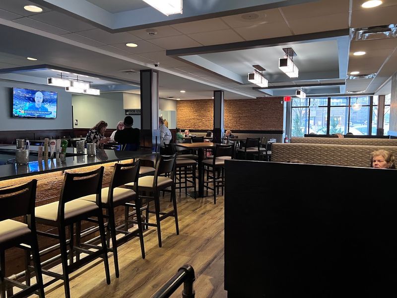 Trezeros Kitchen + Tap