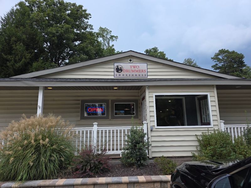 Two Drummers Smokehouse