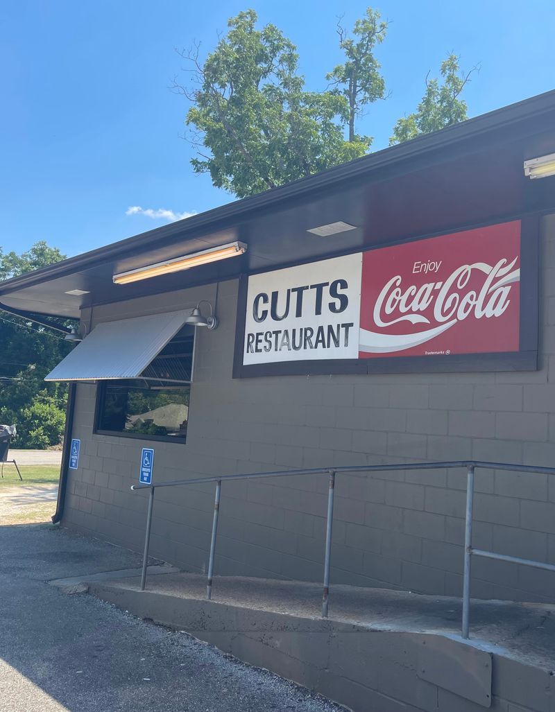 Cutts Restaurant