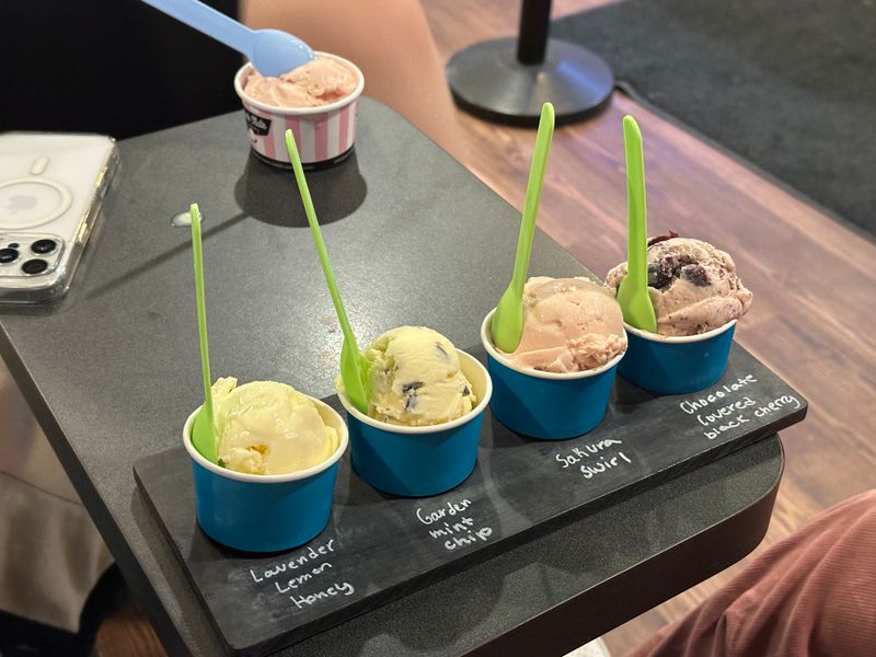 Note The Texture Craftsmanship In Madagascar Vanilla Bean