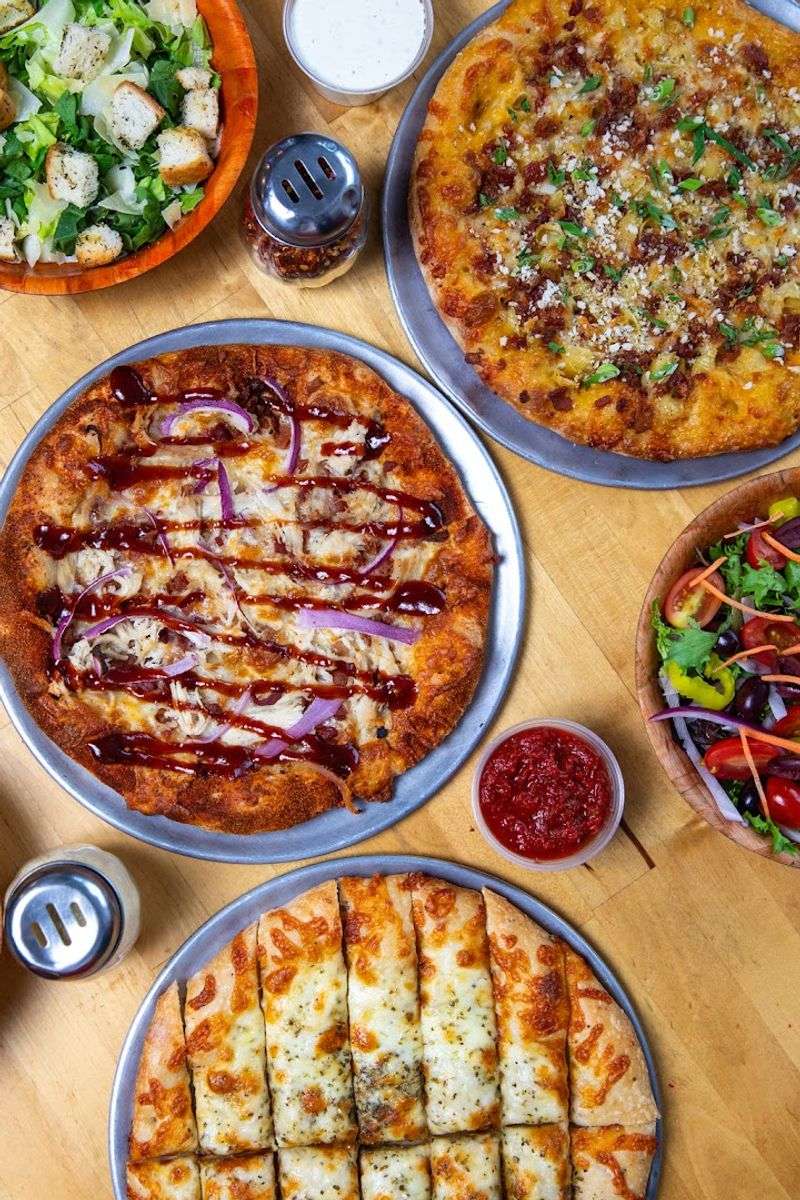 Try the cheesebread with your pizza
