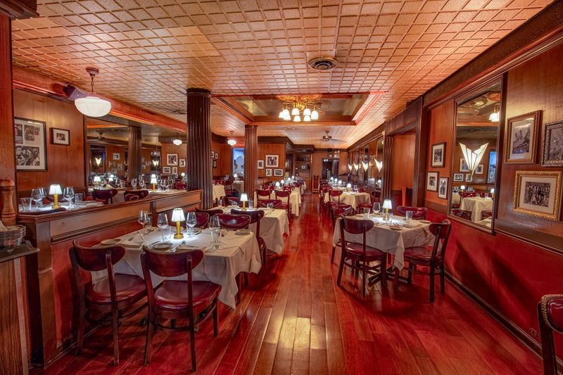 Rosebud on Taylor – Chicago, Illinois