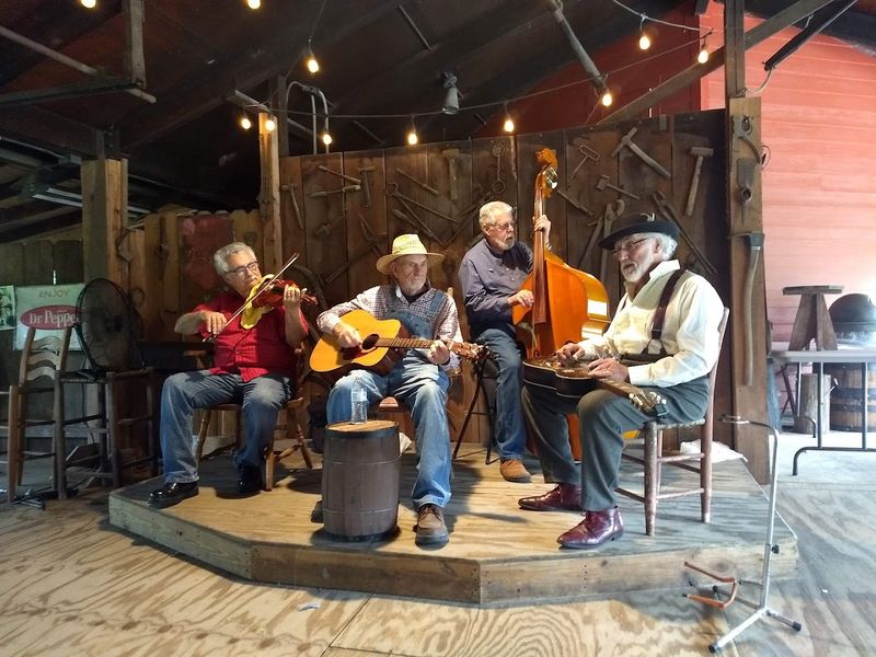 Tune Into Mountain View At Ozark Folk Center State Park Tune Into Mountain View At Ozark Folk Center State Park