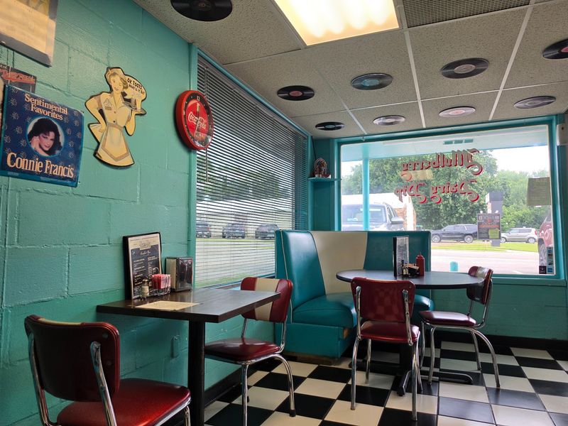 Turquoise Walls Do Most Of The Talking