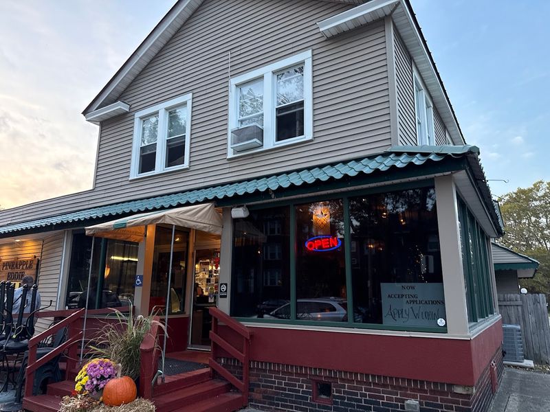 Pineapple Eddie Southern Bistro, Erie, PA