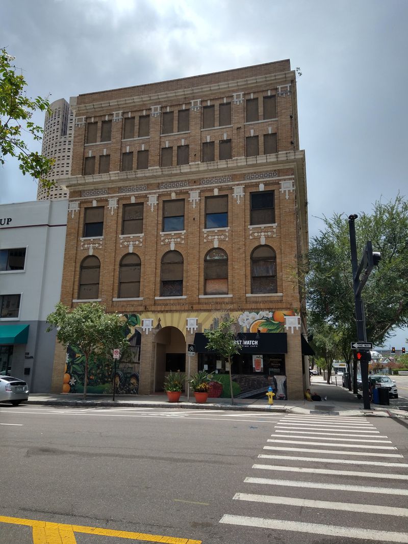 The Crust That Converts Pizza Skeptics