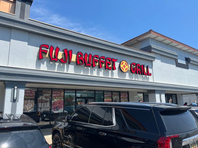 Twenty-Eighth Street Opens Into Buffet Territory Twenty-Eighth Street Opens Into Buffet Territory