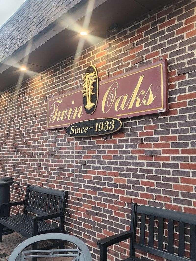 Twin Oaks Restaurant Twin Oaks Restaurant