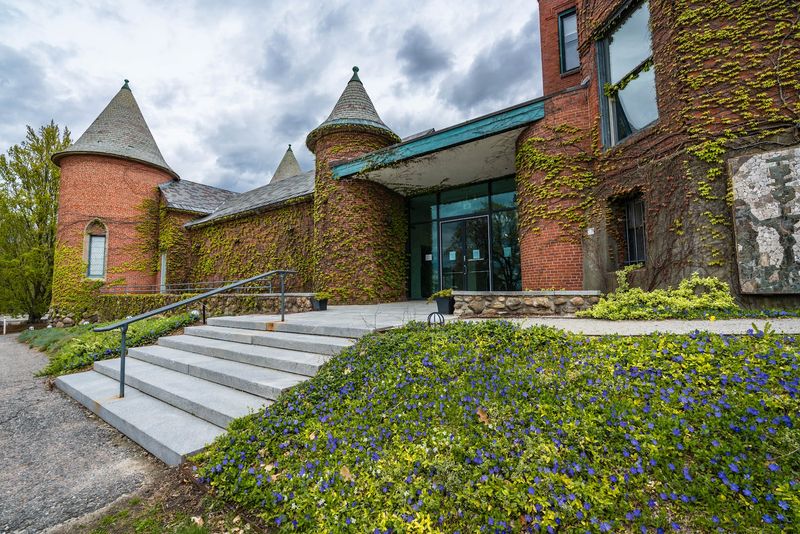 Twisted Tree Café At deCordova Sculpture Park And Museum