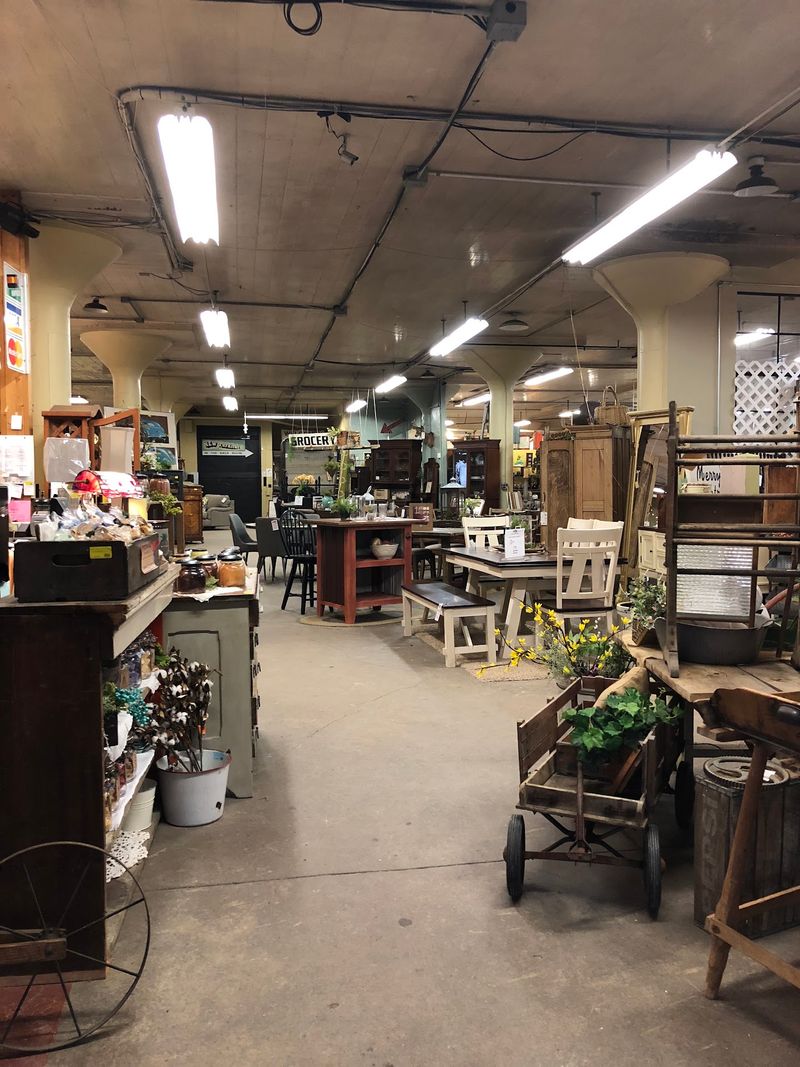 Two Full Floors Of Finds Two Full Floors Of Finds