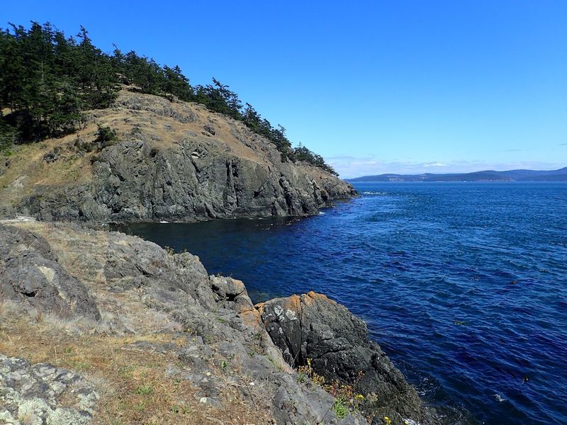Two Hills, One Isthmus, And Views That Stop You Cold