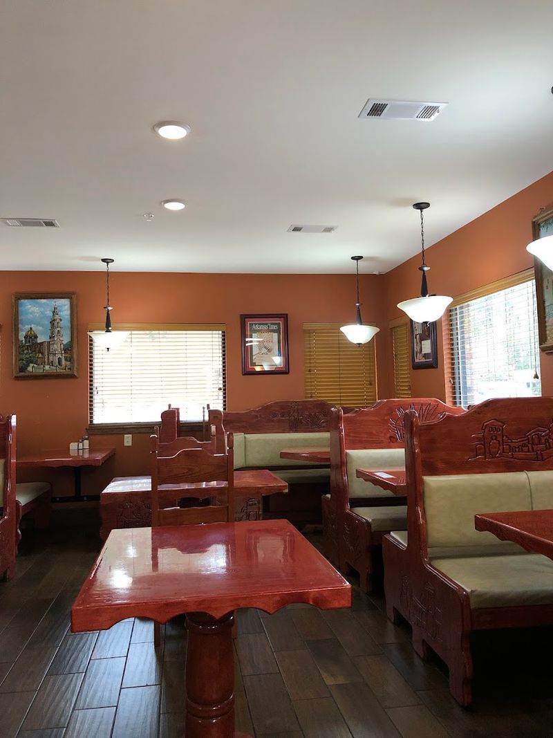 Fast Service That Keeps Lunch Crowds Moving