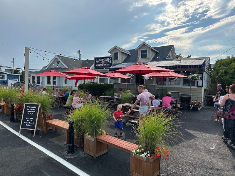 Harvey Cedars Shellfish Co., Long Beach Island
