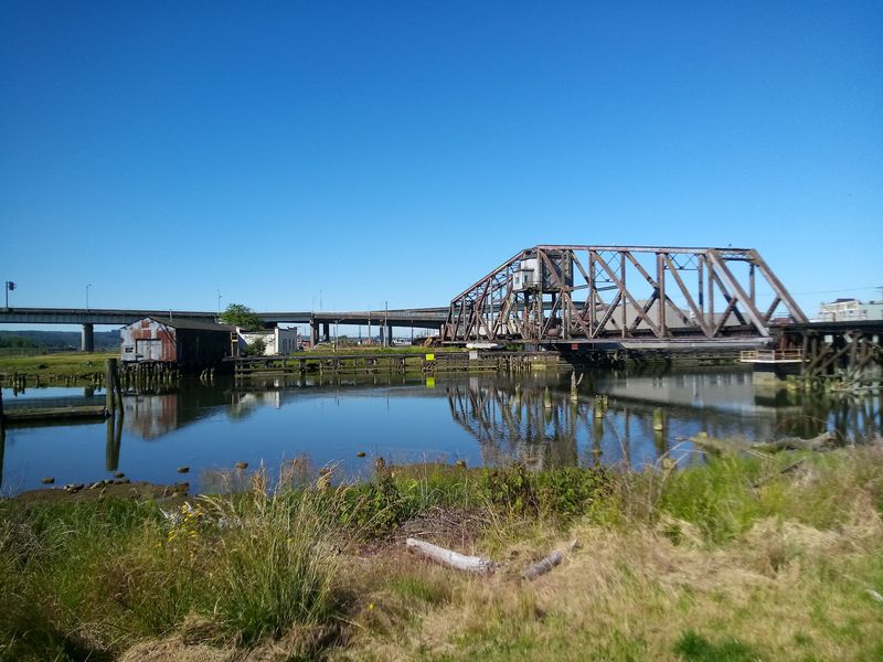 Two Rivers Meet Right In The Middle Of Town
