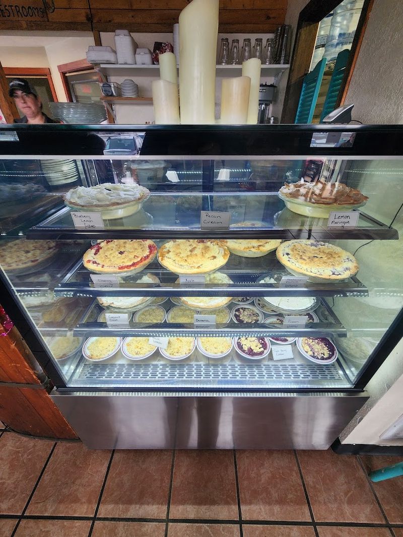 The Pie Case That Stops People Mid-Sentence