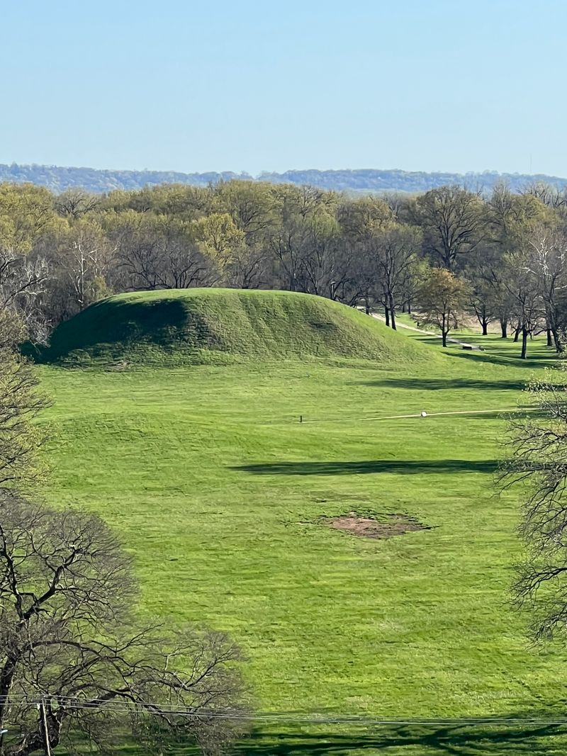 Over 80 Mounds Once Numbered 120