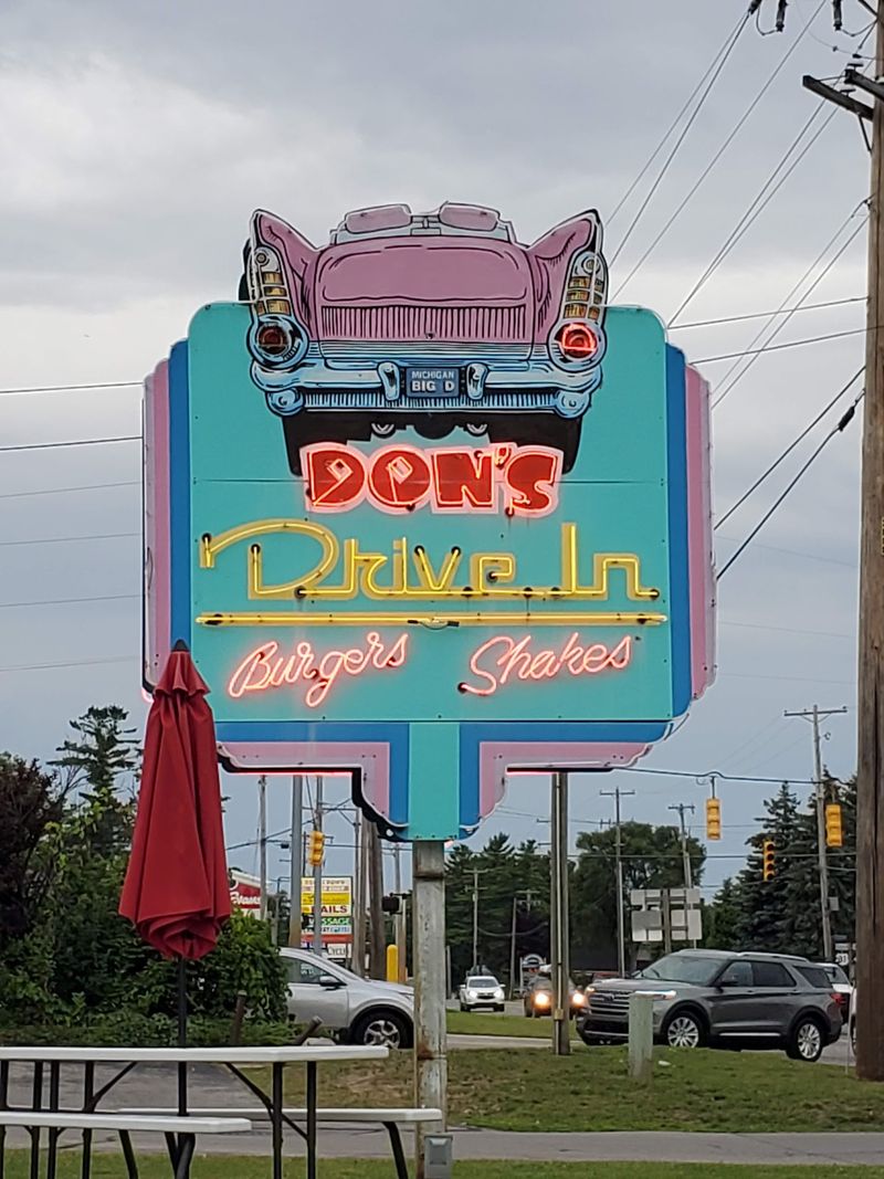 US-31 Turns Pink Near East Bay