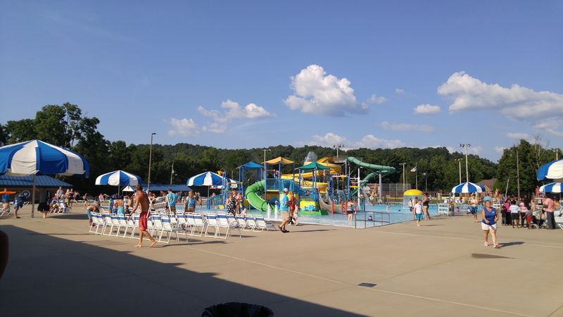 Uhrichsville Water Park, Uhrichsville