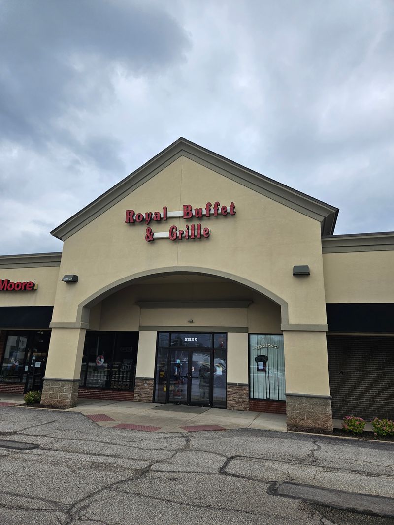Royal Buffet & Grill